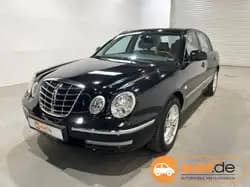 Kia Opirus
